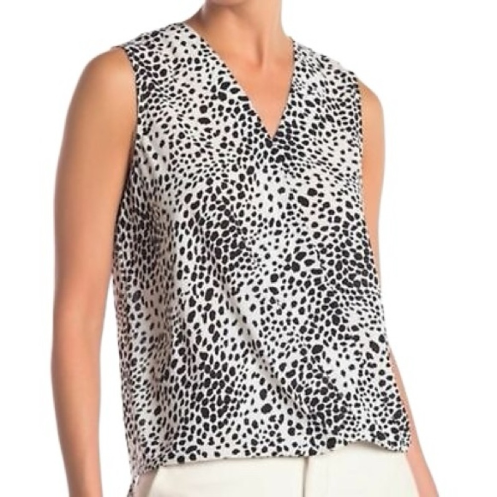 ADRIANNA PAPELL - SLEEVELESS FAUX WRAP TOP